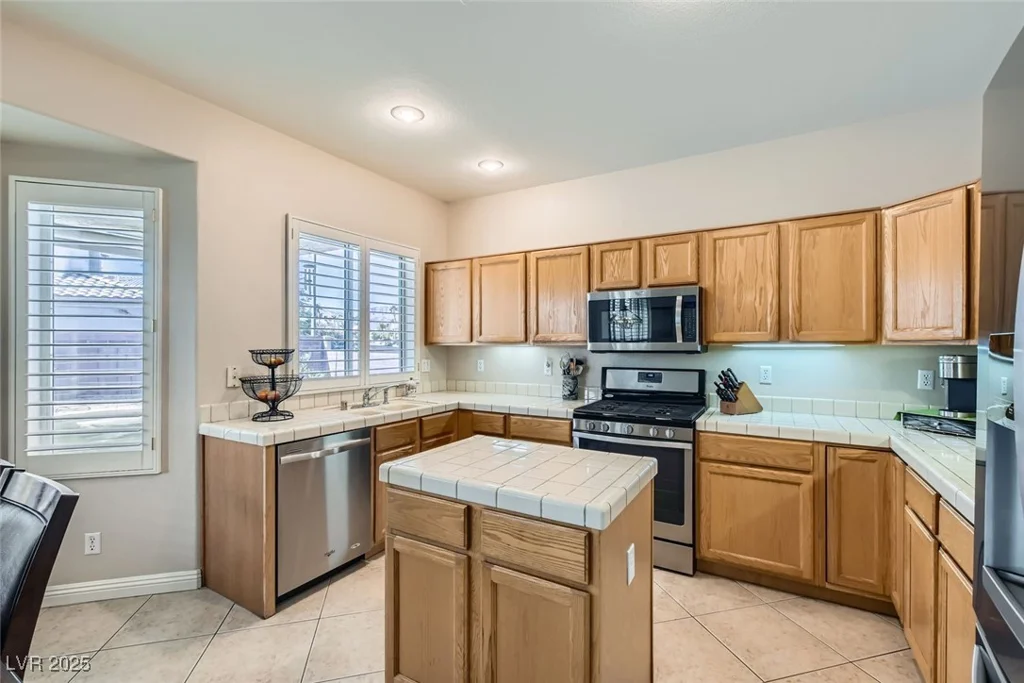 2525 Huber Heights, Las Vegas, NV 89128