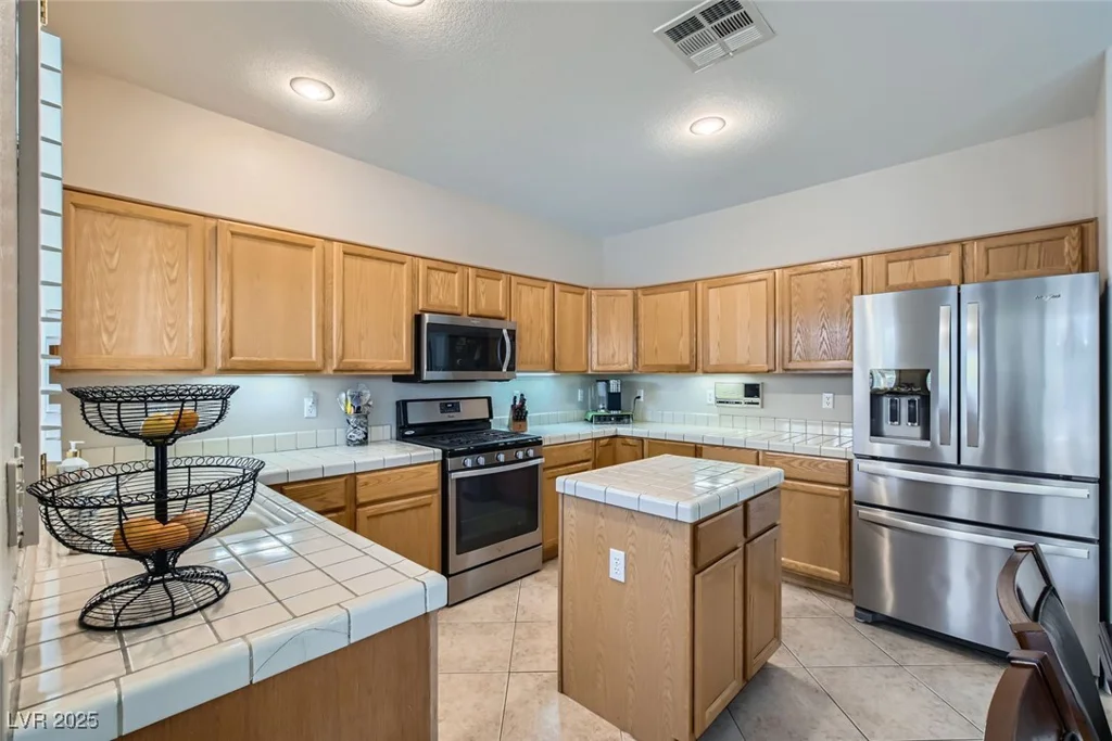 2525 Huber Heights, Las Vegas, NV 89128