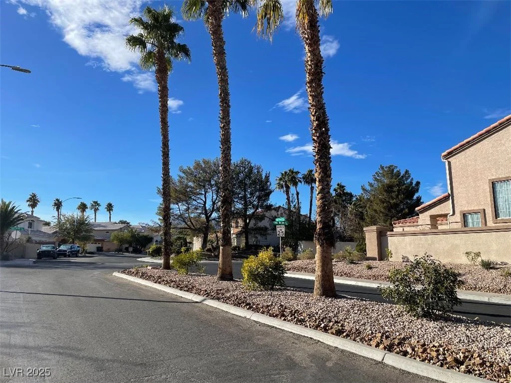 2525 Huber Heights, Las Vegas, NV 89128