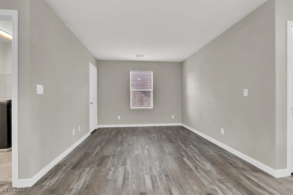 9202 Valley Betica, Las Vegas, NV 89148