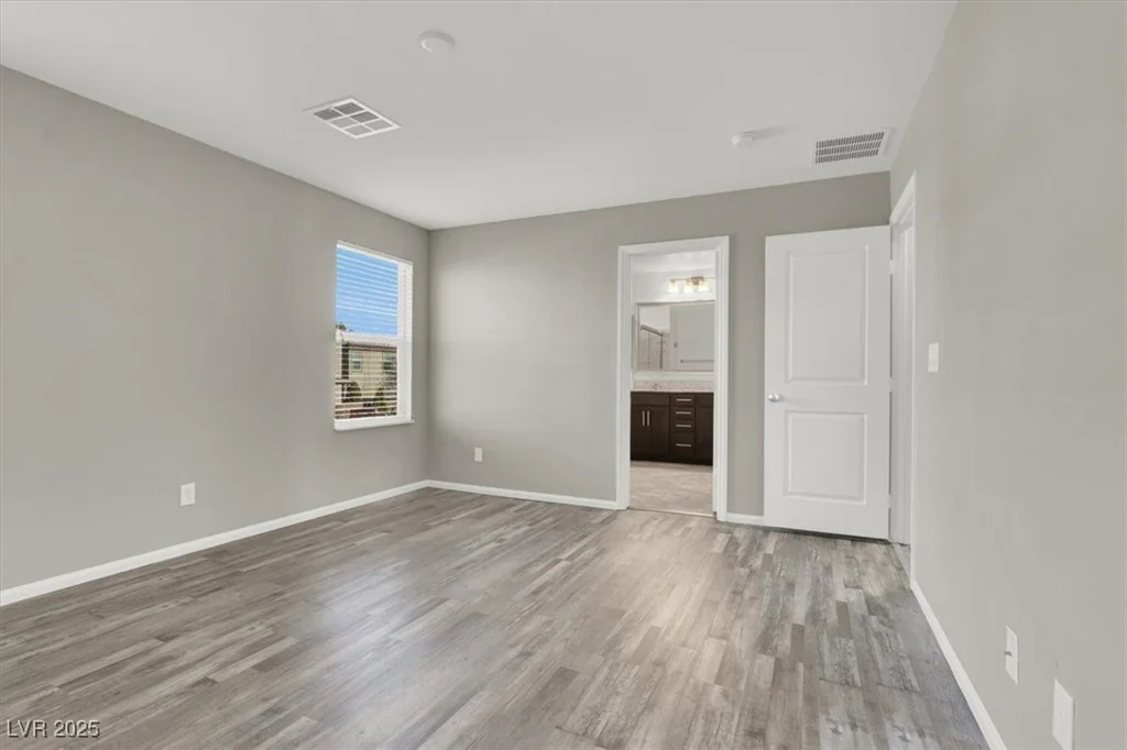 9202 Valley Betica, Las Vegas, NV 89148