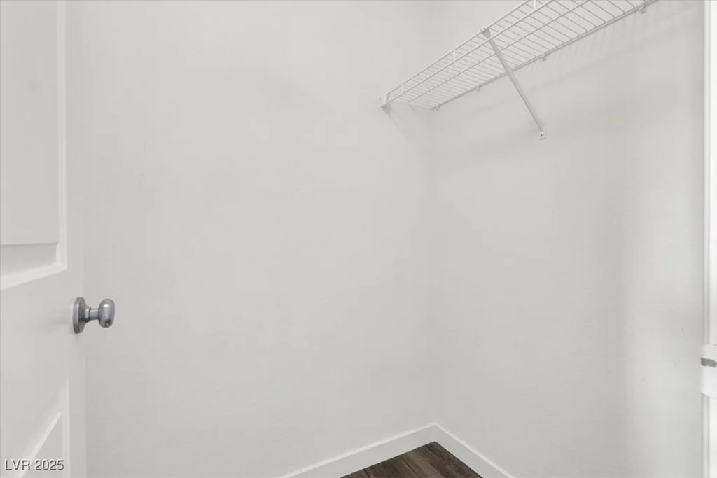 9202 Valley Betica, Las Vegas, NV 89148