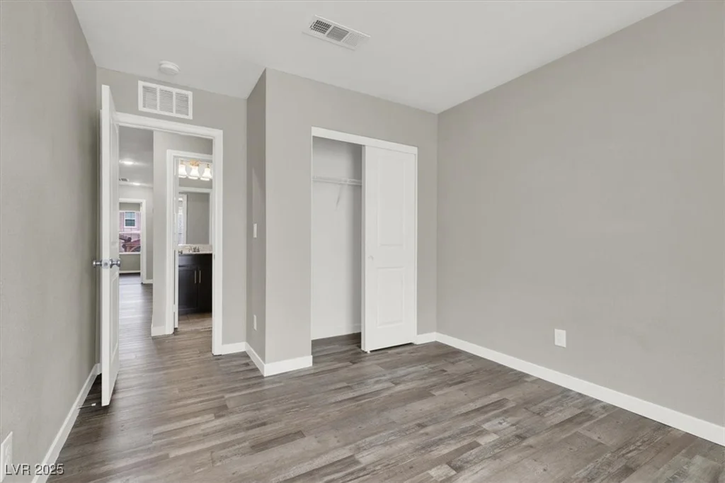9202 Valley Betica, Las Vegas, NV 89148