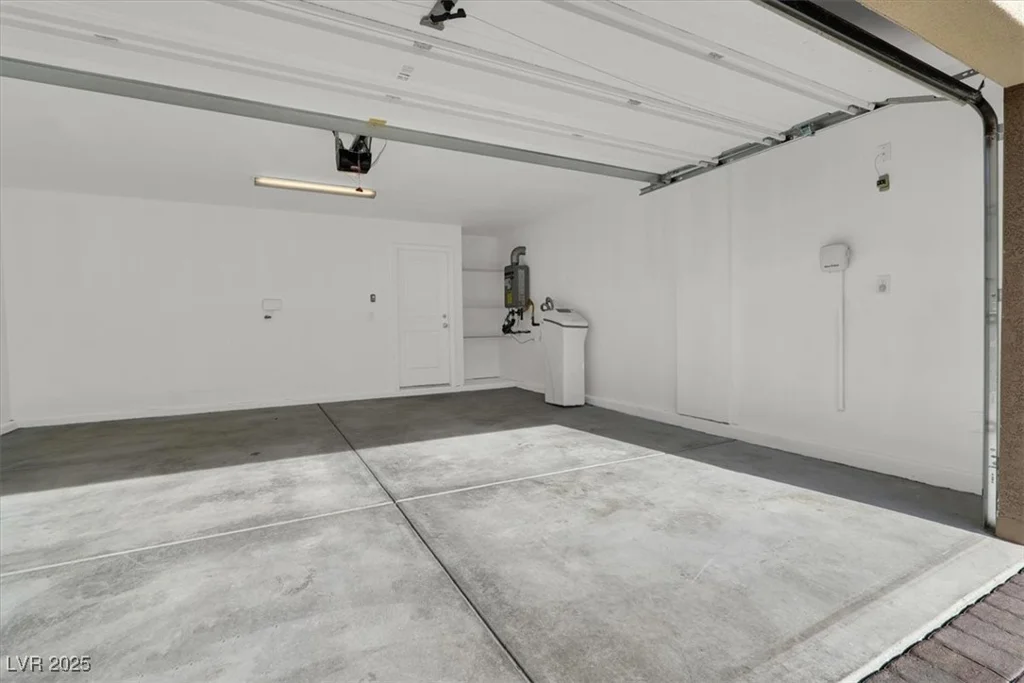 9202 Valley Betica, Las Vegas, NV 89148