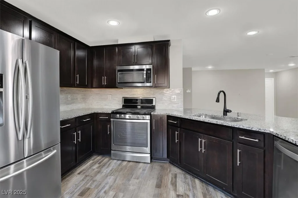 9202 Valley Betica, Las Vegas, NV 89148