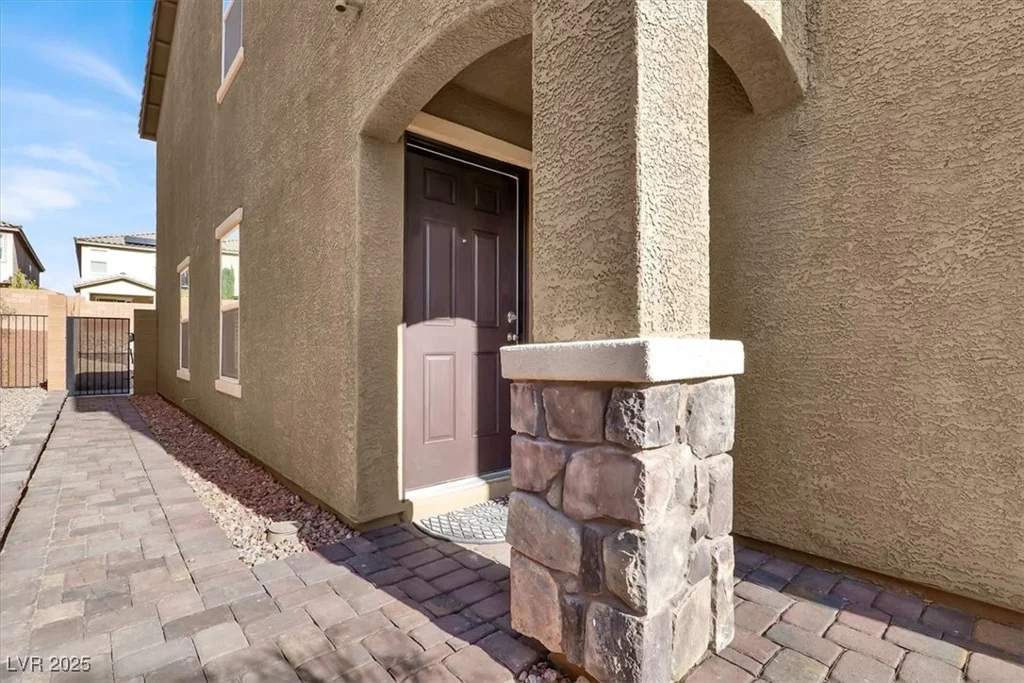 9202 Valley Betica, Las Vegas, NV 89148