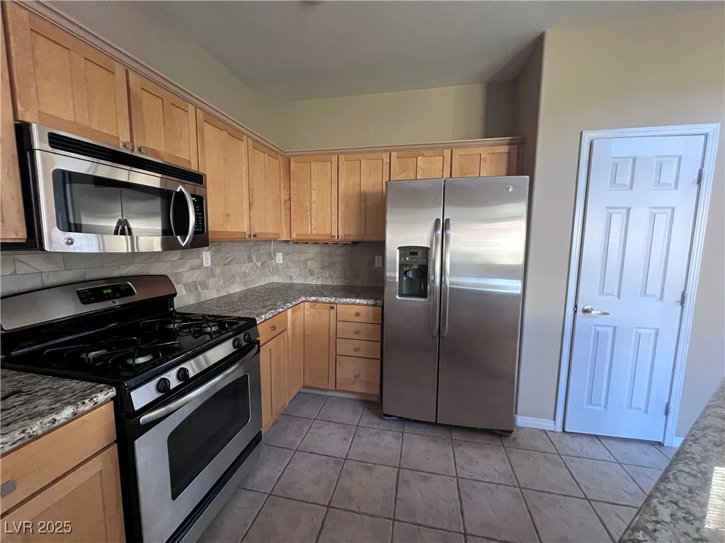 10488 Beckaville, Las Vegas, NV 89129