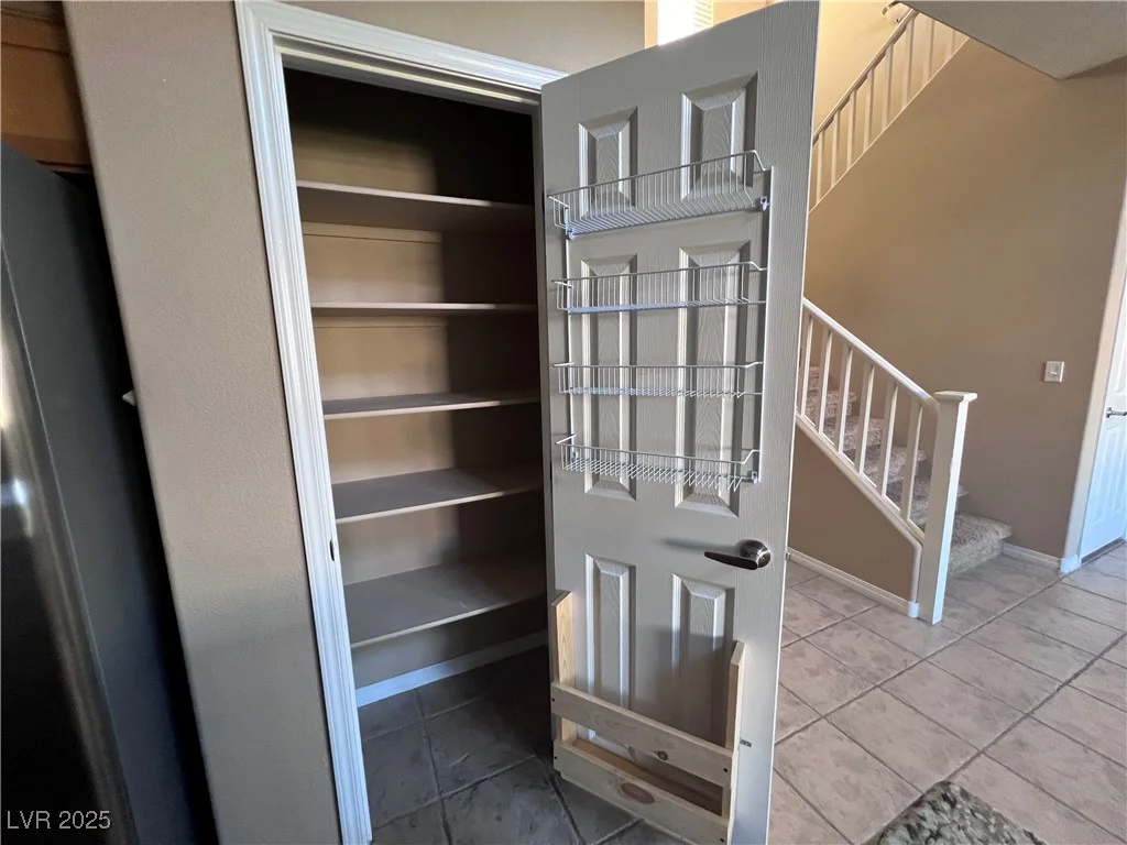 10488 Beckaville, Las Vegas, NV 89129