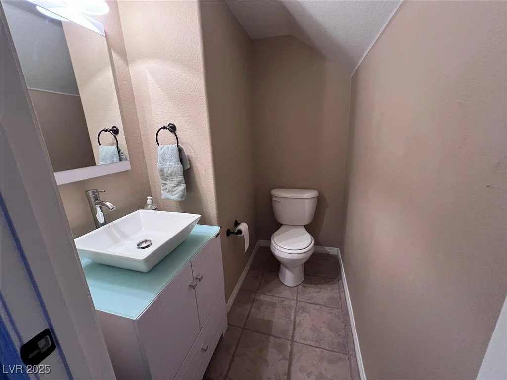 10488 Beckaville, Las Vegas, NV 89129