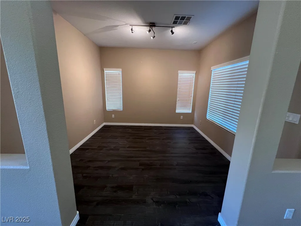 10488 Beckaville, Las Vegas, NV 89129
