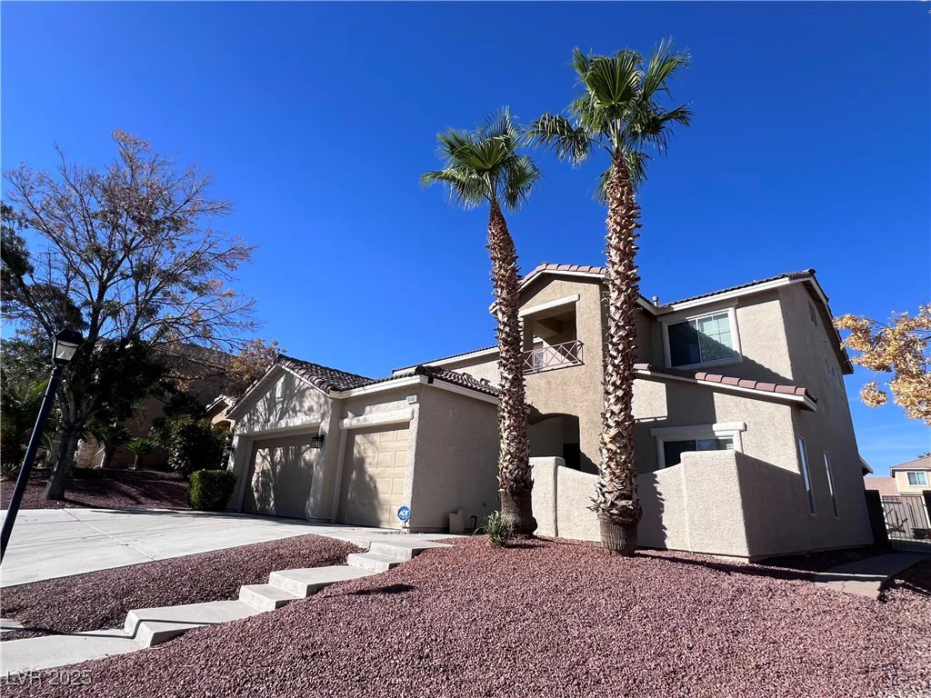 10488 Beckaville, Las Vegas, NV 89129