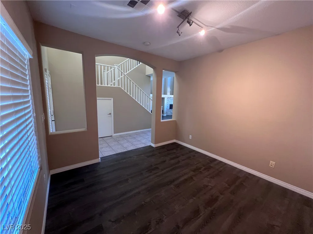 10488 Beckaville, Las Vegas, NV 89129