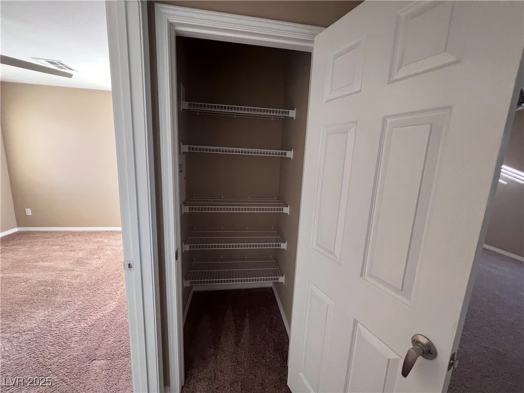 10488 Beckaville, Las Vegas, NV 89129