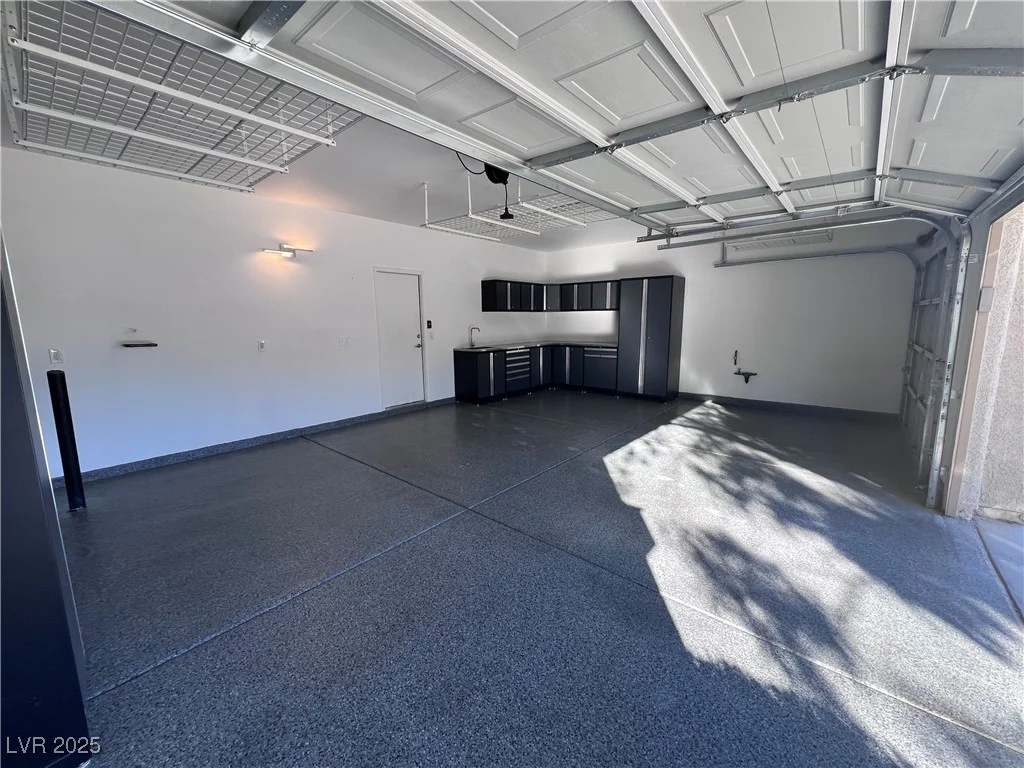 10488 Beckaville, Las Vegas, NV 89129