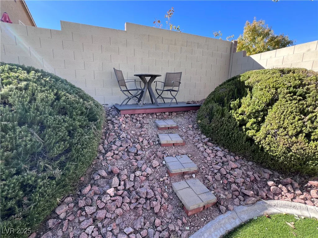 10488 Beckaville, Las Vegas, NV 89129