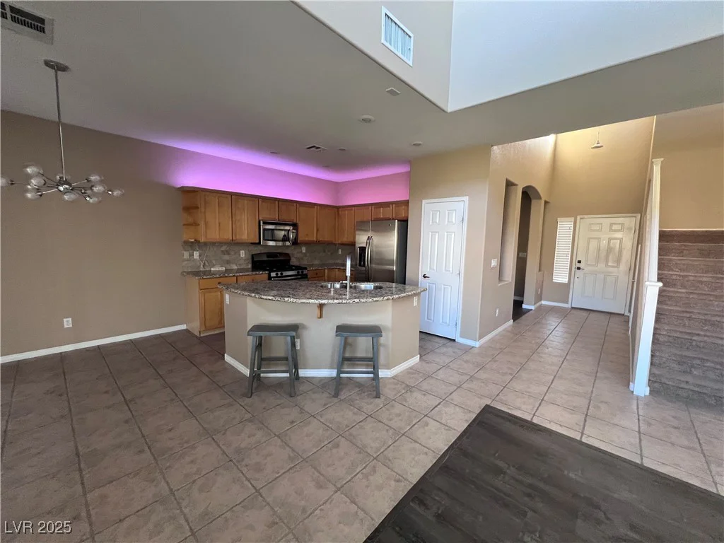 10488 Beckaville, Las Vegas, NV 89129