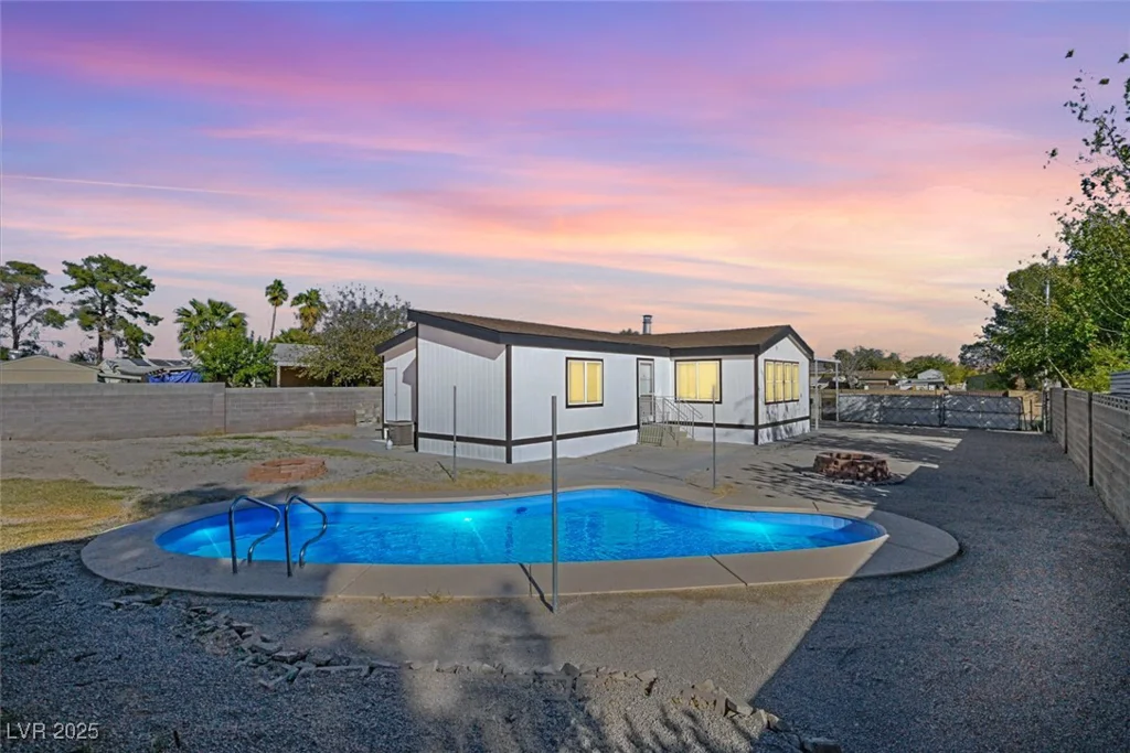 3387 Encina, Las Vegas, NV 89121