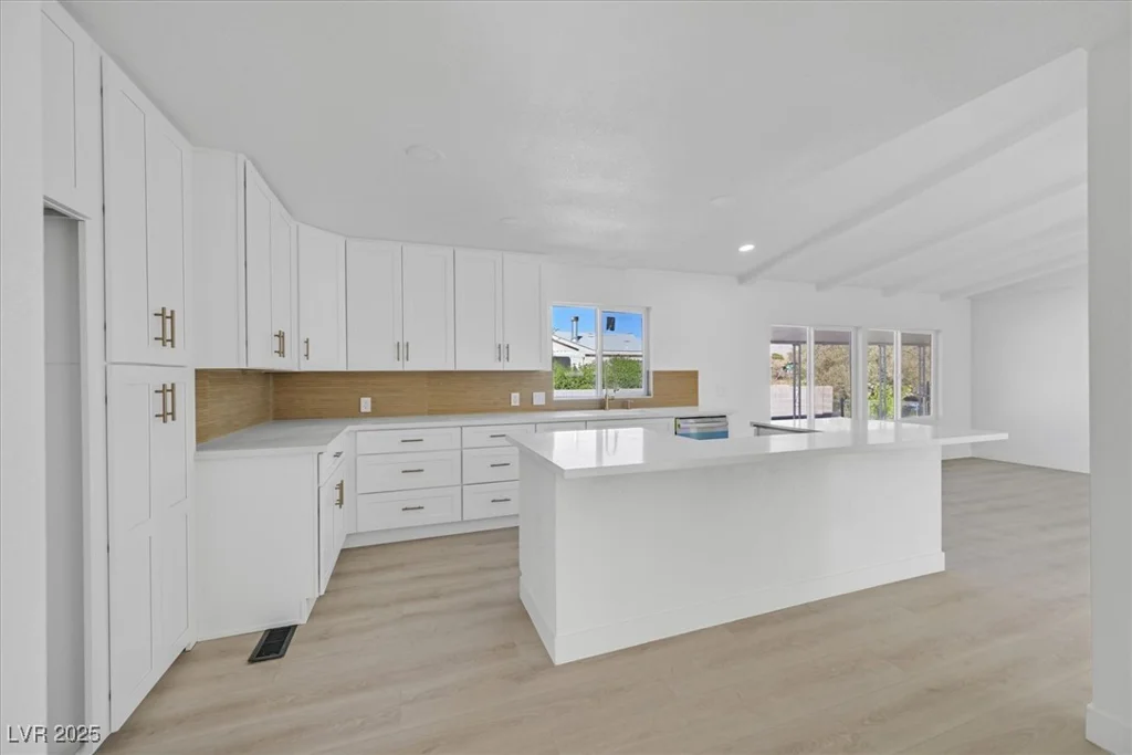 3387 Encina, Las Vegas, NV 89121