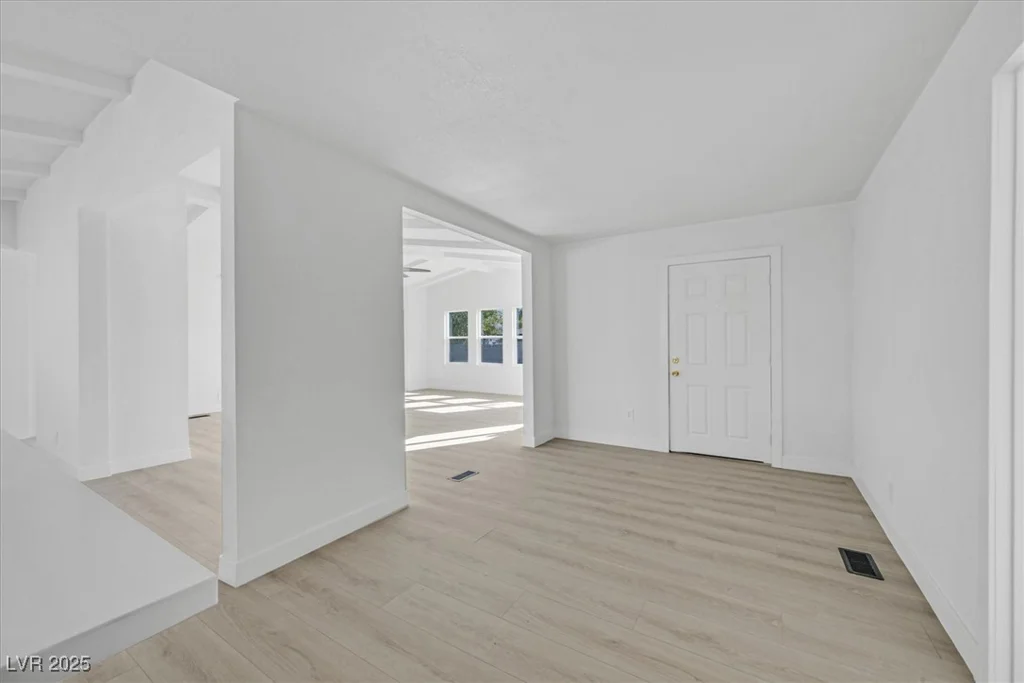 3387 Encina, Las Vegas, NV 89121