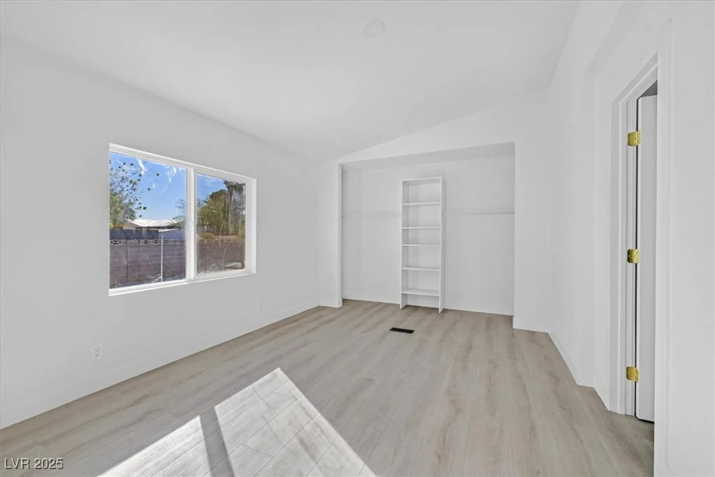 3387 Encina, Las Vegas, NV 89121