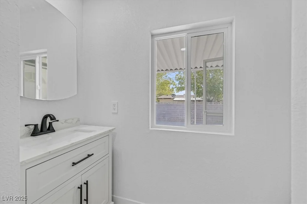 3387 Encina, Las Vegas, NV 89121