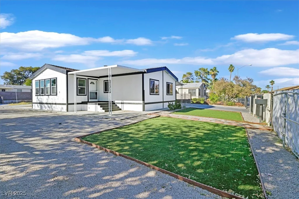 3387 Encina, Las Vegas, NV 89121