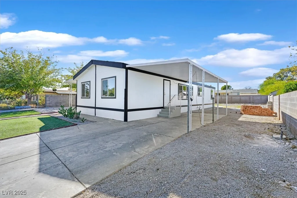 3387 Encina, Las Vegas, NV 89121