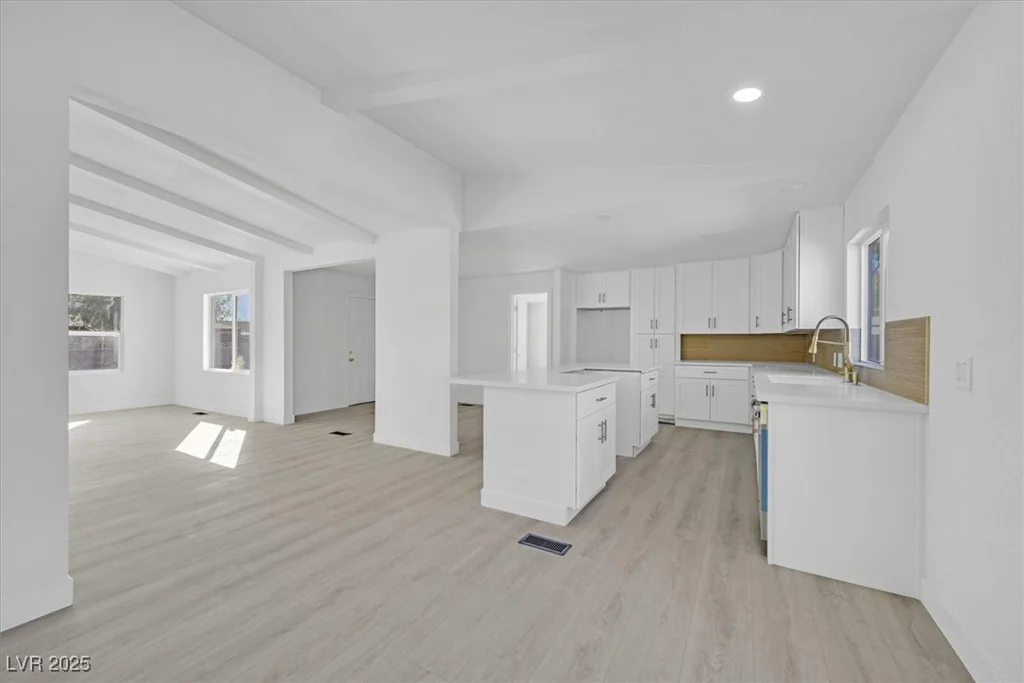 3387 Encina, Las Vegas, NV 89121