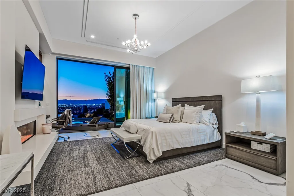 371 Tranquil Peak, Henderson, NV 89012