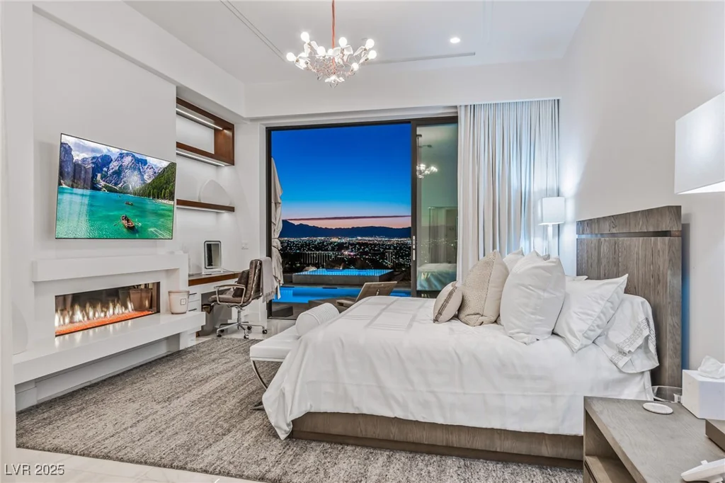 371 Tranquil Peak, Henderson, NV 89012