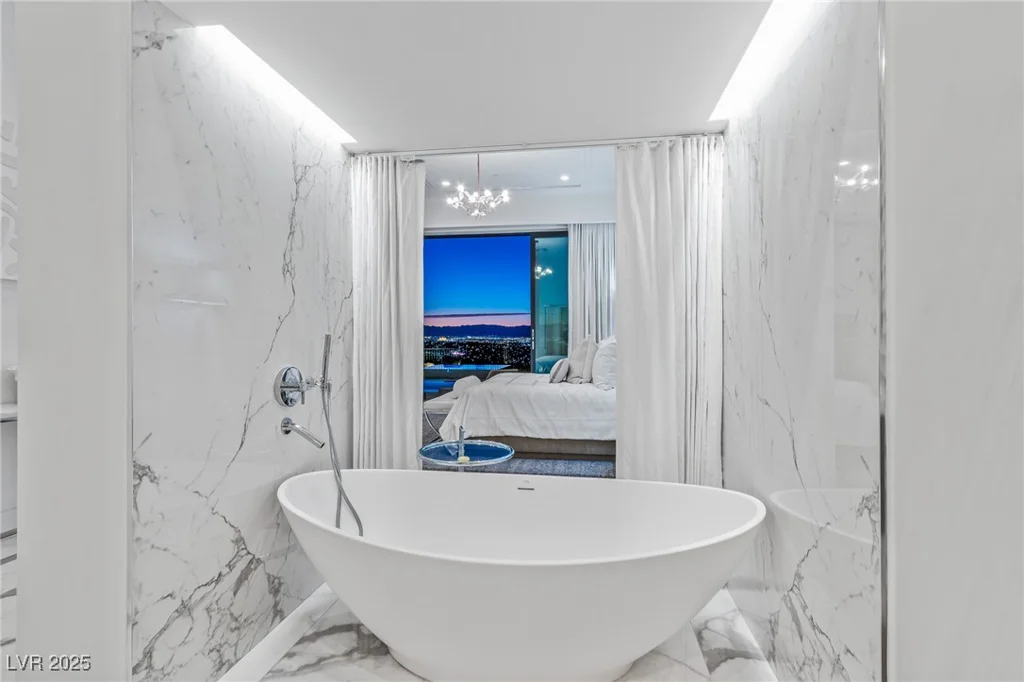 371 Tranquil Peak, Henderson, NV 89012