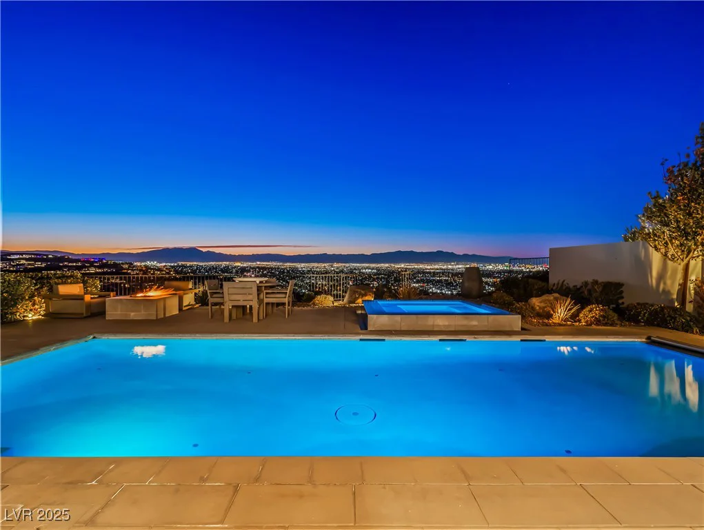 371 Tranquil Peak, Henderson, NV 89012