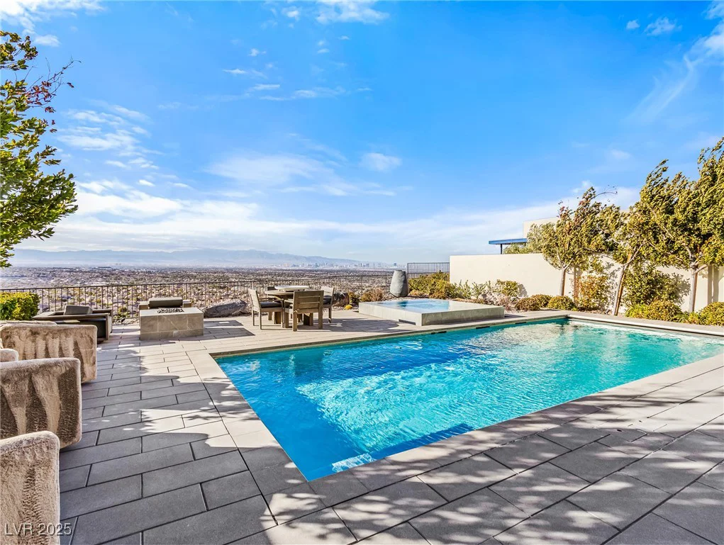 371 Tranquil Peak, Henderson, NV 89012