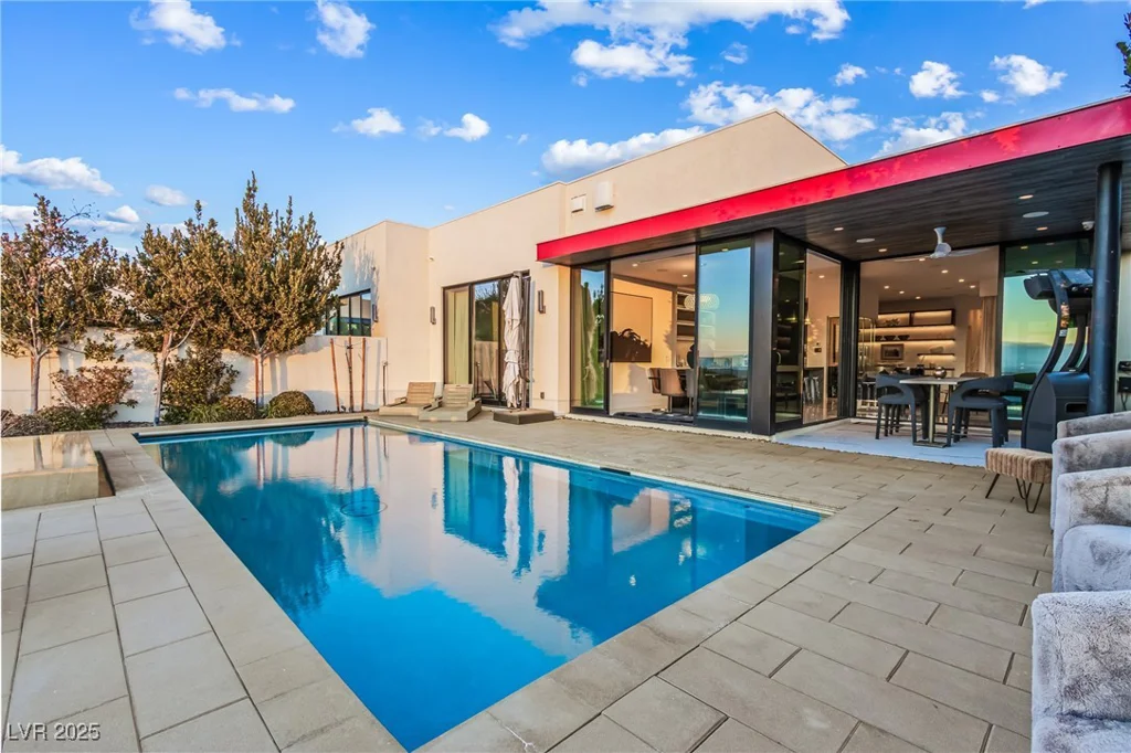 371 Tranquil Peak, Henderson, NV 89012