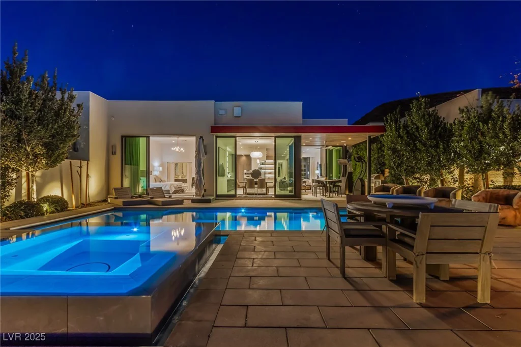 371 Tranquil Peak, Henderson, NV 89012