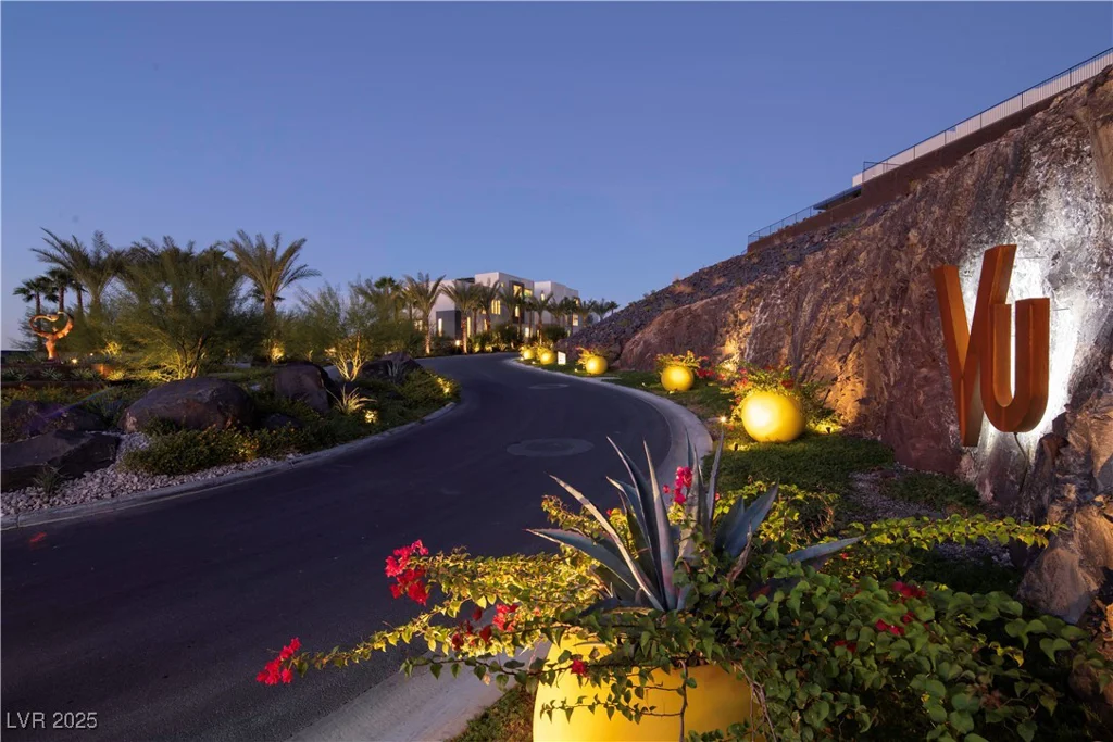 371 Tranquil Peak, Henderson, NV 89012