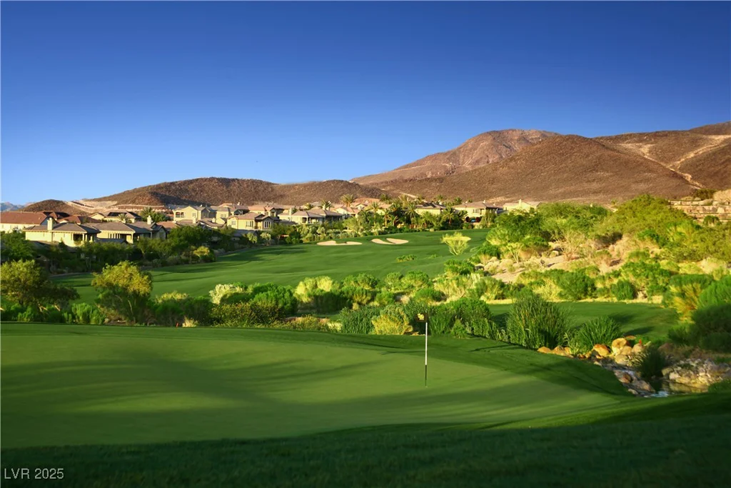 371 Tranquil Peak, Henderson, NV 89012
