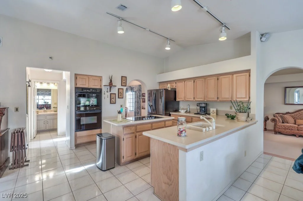 3128 Pelican Beach, Las Vegas, NV 89117
