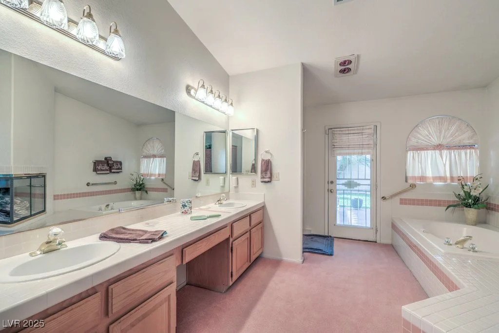 3128 Pelican Beach, Las Vegas, NV 89117