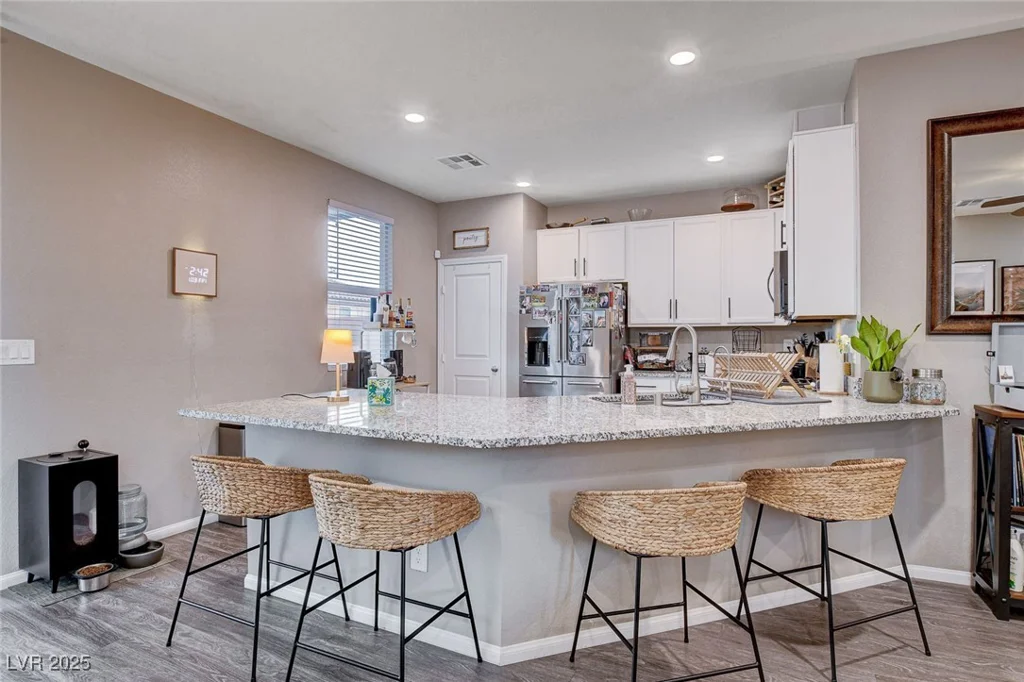 7960 Brookside Falls, Las Vegas, NV 89166
