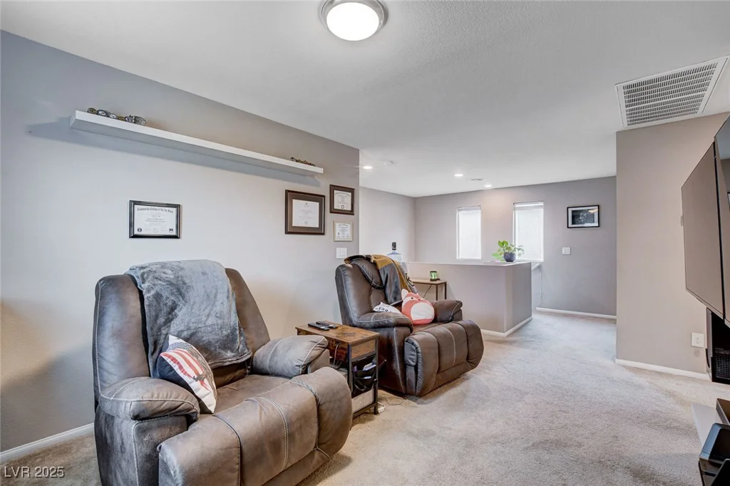 7960 Brookside Falls, Las Vegas, NV 89166