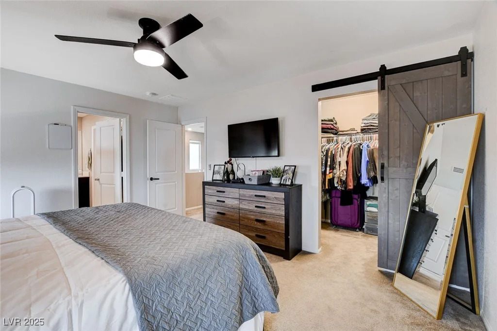 7960 Brookside Falls, Las Vegas, NV 89166