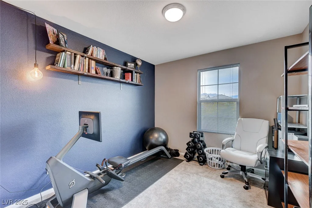 7960 Brookside Falls, Las Vegas, NV 89166