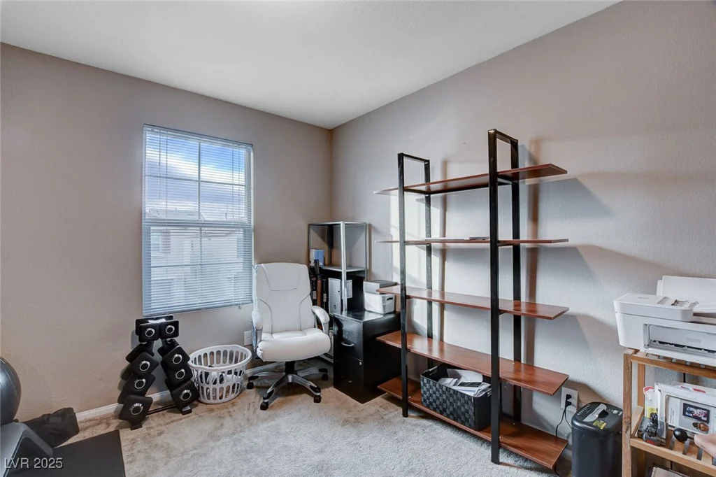 7960 Brookside Falls, Las Vegas, NV 89166