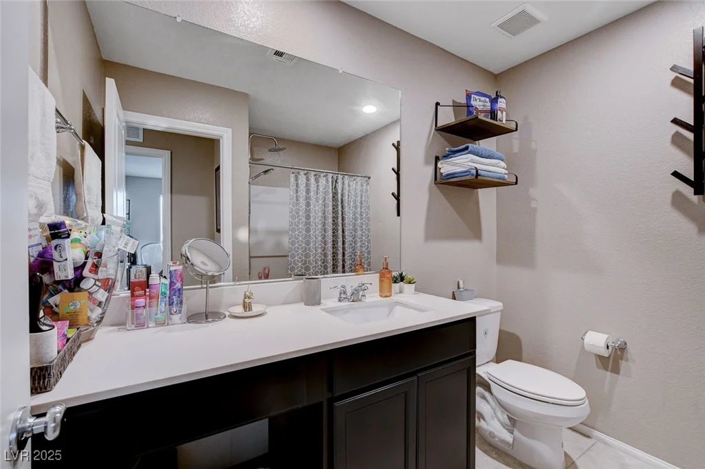 7960 Brookside Falls, Las Vegas, NV 89166