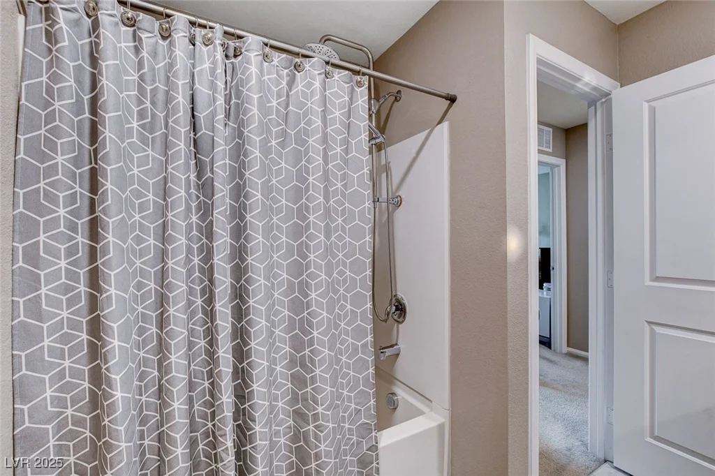 7960 Brookside Falls, Las Vegas, NV 89166