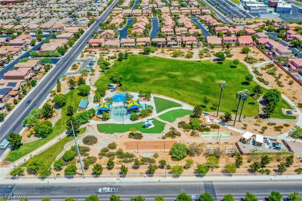 7960 Brookside Falls, Las Vegas, NV 89166