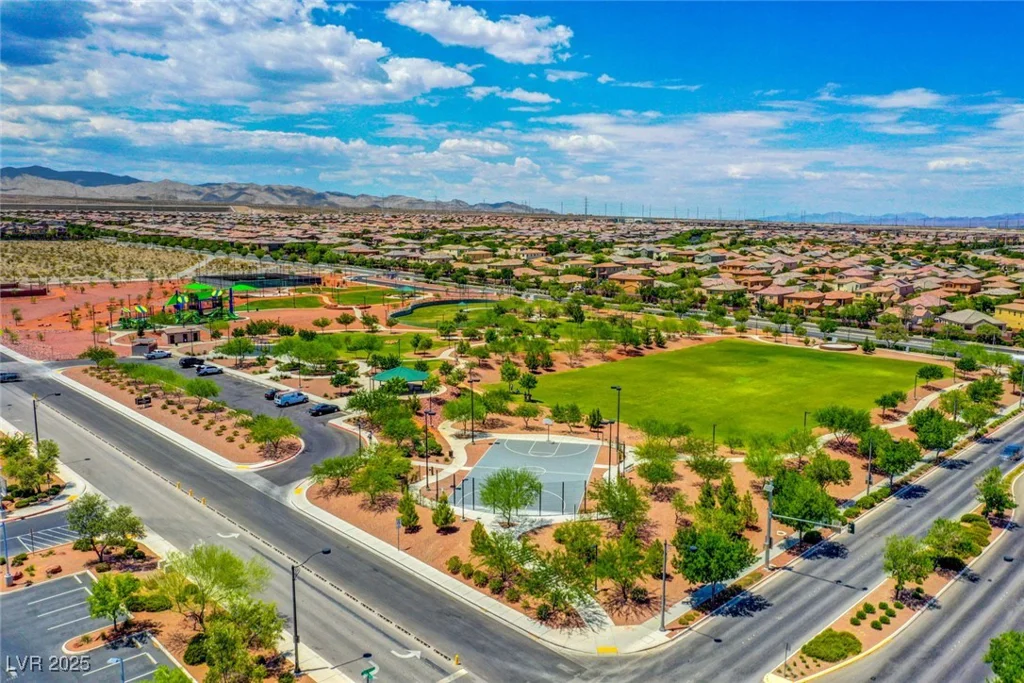 7960 Brookside Falls, Las Vegas, NV 89166