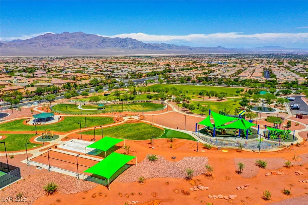 7960 Brookside Falls, Las Vegas, NV 89166
