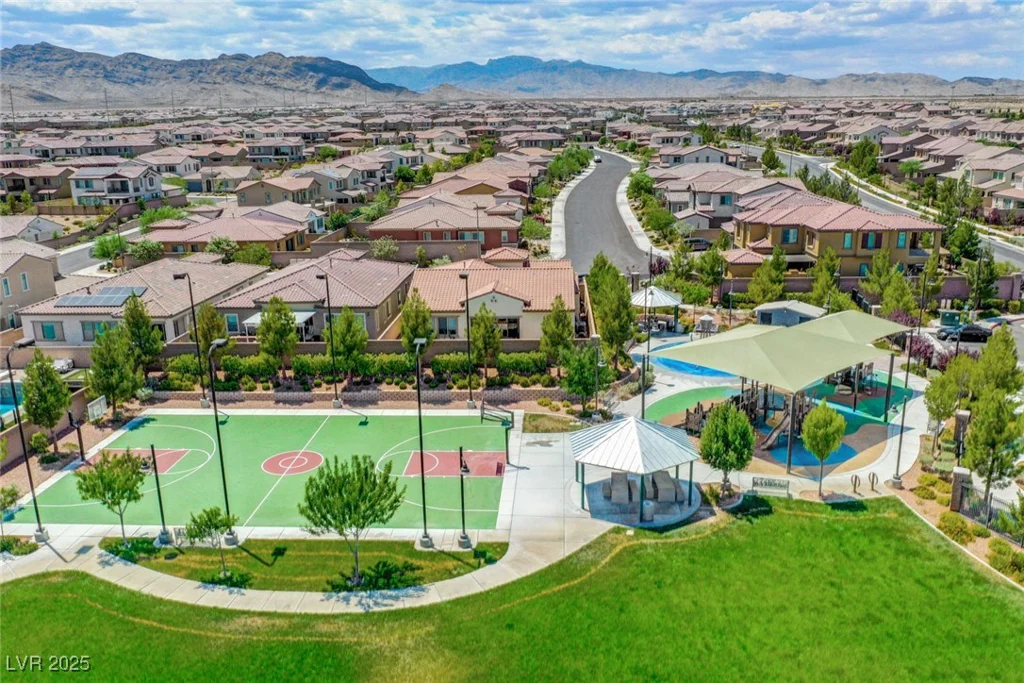 7960 Brookside Falls, Las Vegas, NV 89166